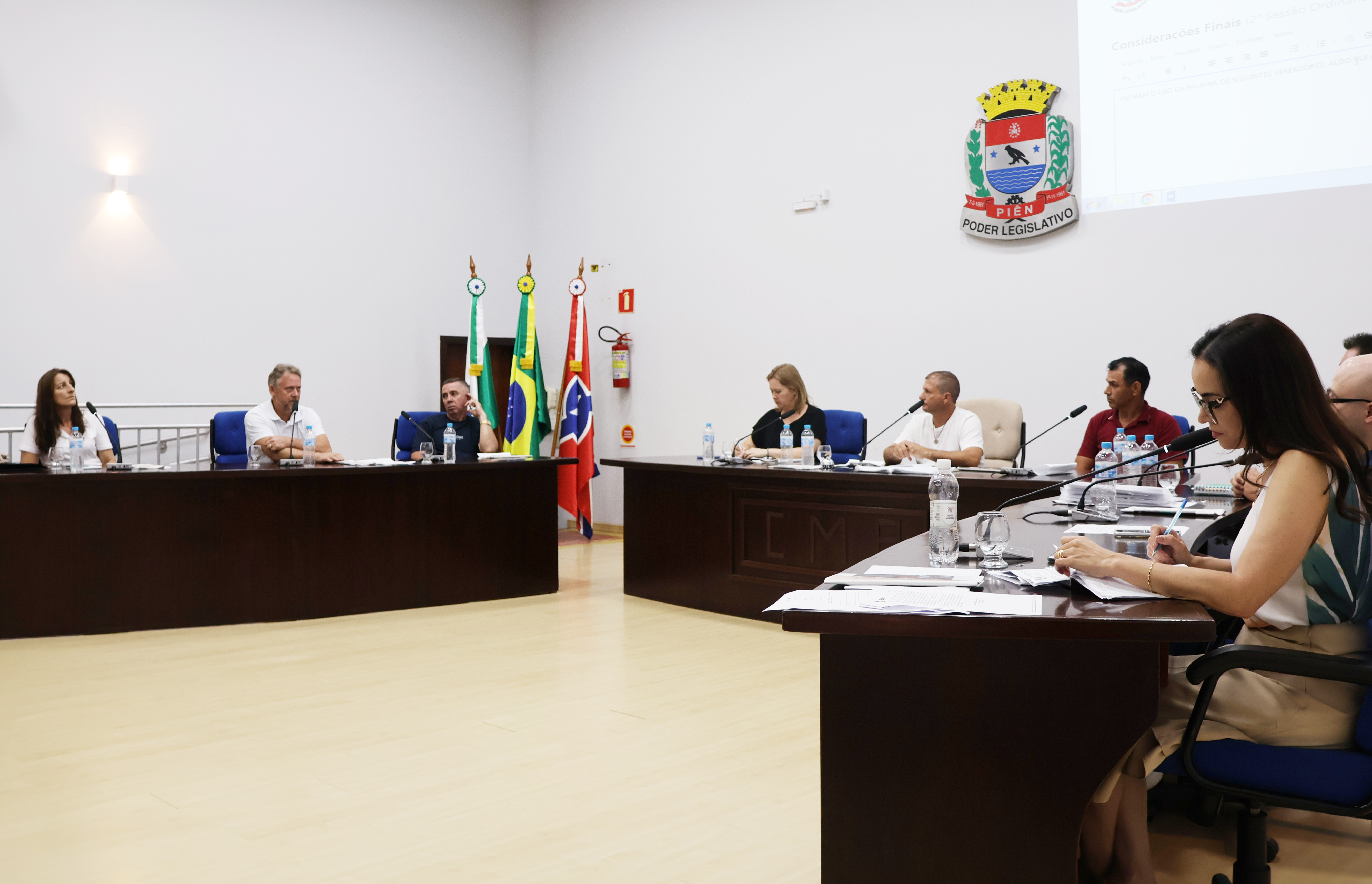 Cinco projetos são discutidos na segunda sessão ordinária do ano