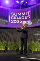 Os vereadores Almir e Kelvin estiveram presentes no evento Summit Cidades 2025